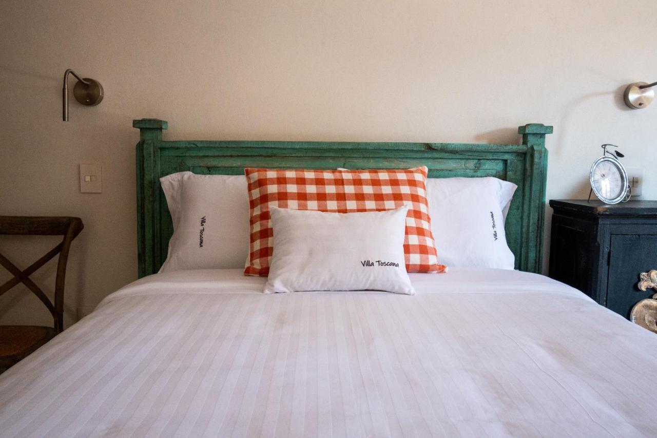 Villa Toscana ValQuirico Lofts&Suites Hotel Boutique Santeagueda Esterno foto