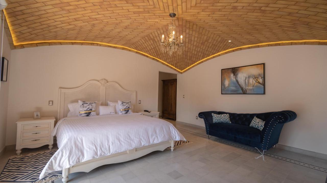 Villa Toscana ValQuirico Lofts&Suites Hotel Boutique Santeagueda Esterno foto
