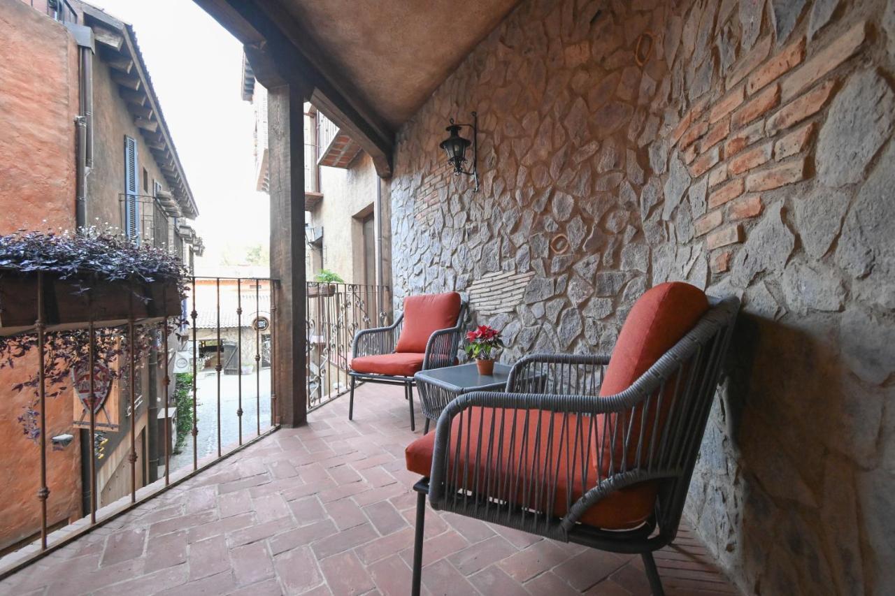 Villa Toscana ValQuirico Lofts&Suites Hotel Boutique Santeagueda Esterno foto