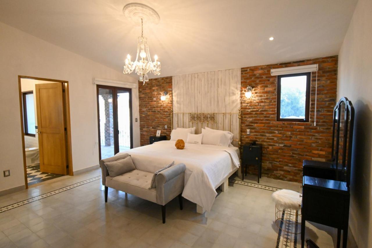 Villa Toscana ValQuirico Lofts&Suites Hotel Boutique Santeagueda Esterno foto